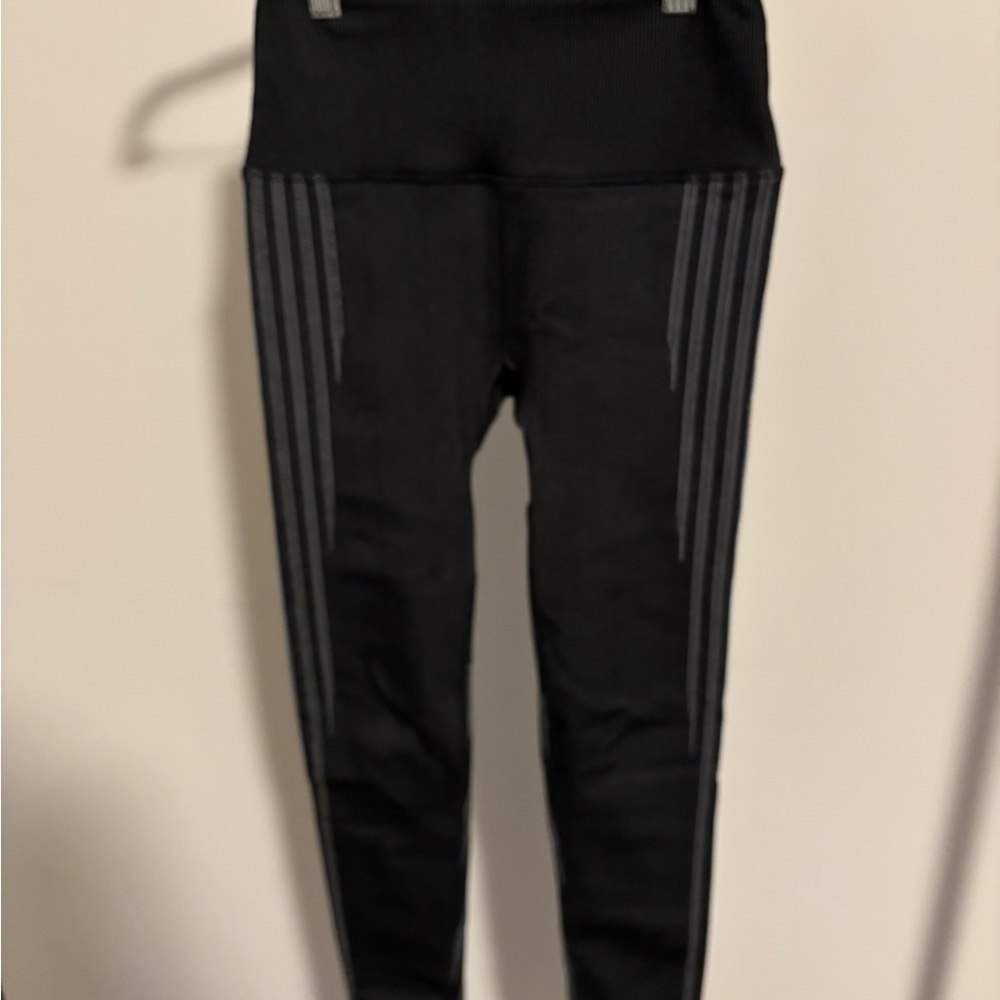 ✨BUNDLE: FABLETICS LEGGINGS!✨